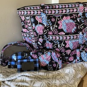 Vera Bradley Alpine floral bundle “get carried away”+ cosmetic bags and ID pouch